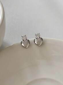 1 对简约方晶锆石心形耳钉，设计独特 - 愛心 - 查看 8