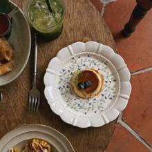 1 件优雅法式复古蓝色花卉陶瓷盘，简约设计蕾丝边陶瓷甜点/沙拉盘圣诞礼物 - 米色 - 查看 4