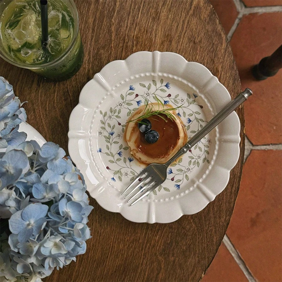 1 件优雅法式复古蓝色花卉陶瓷盘，简约设计蕾丝边陶瓷甜点/沙拉盘圣诞礼物 - 米色 - 查看 1