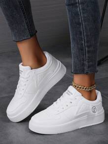 2025 Neue Damen Schnürschuhe für den Lässig-Look, Sportschuhe, weiße Schuhe, Damenschuhe, Skateboard-Schuhe, leichte Streetboard-Schuhe