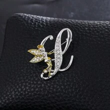 1pc/Set 26 Pcs Angel Shape English Alphabet Pins Cute Brooch For Clothes, Bags, Hats, Accessories Dress Accessories Pin For Clothes Bag Charm School Office Accessories Shirts Jacket Jewelry Christmas Halloween Clothes Pin Funny Teacher Gifts