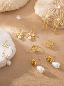 Boucles d'oreilles en perle pour femmes Boucles d'oreilles en or délicates pour femmes Boucles d'oreilles pendantes en cubique zircone plaquées or/argent 14 carats Pendentifs à clips Perles Bijoux simples pour tous les jours Cadeaux