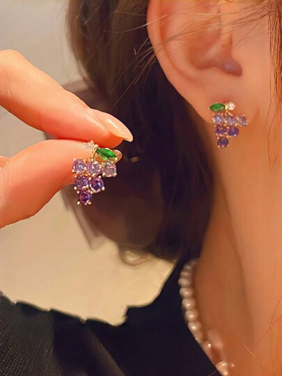 1 Pair Purple Grape Stud Earrings, Elegant Crystallized Fashion Earrings, Suitable For Women Daily, Dates, Parties, Festivals, Gifts