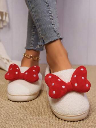 Nuevas zapatillas de felpa con decoración de lazo para mujer para otoño e invierno, zapatillas de estar en casa con suela de EVA antideslizante y silenciosa para fiesta de Navidad, calzado de casa de talla grande para dama