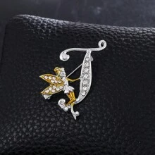 1pc/Set 26 Pcs Angel Shape English Alphabet Pins Cute Brooch For Clothes, Bags, Hats, Accessories Dress Accessories Pin For Clothes Bag Charm School Office Accessories Shirts Jacket Jewelry Christmas Halloween Clothes Pin Funny Teacher Gifts