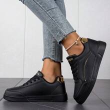 4 temporadas Nuevos zapatos de lona para mujer, zapatillas casuales ligeras, zapatos estudiantiles negros, suela blanda, impermeables, calzado deportivo de ocio plano