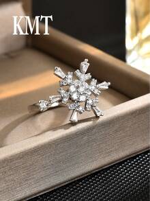 KMT 1pc Hợp kim đồng pha lê Zirconia thiết kế hình bông tuyết có thể xoay giảm áp suất cao cấp thời trang vòng mở hộp quà Giáng sinh - Phong cách bông tuyết - Xem 8
