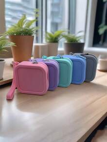 1 túi đựng đồ bằng silicon màu Macaron có khóa kéo - Chống nước, Nhẹ, Chống phai màu - Hoàn hảo để đựng son môi, tai nghe và chìa khóa với túi khóa kéo không lótHộp đựng đồ trang sức, Hộp đựng đồ trang sức, Hộp đựng đồ trang sức cho phụ nữ và trẻ em gái, Giá đựng đồ trang sức, Lý tưởng để đựng hoa tai, vòng cổ, nhẫn và phụ kiện cưới trong lễ Halloween; Cũng thích hợp để trang trí nhà cửa và quà tặng phù dâu - Nhiều màu - Xem 1