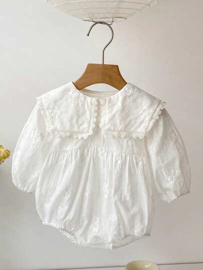 女婴蕾丝领纯色提花连体衣