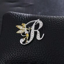 1pc/Set 26 Pcs Angel Shape English Alphabet Pins Cute Brooch For Clothes, Bags, Hats, Accessories Dress Accessories Pin For Clothes Bag Charm School Office Accessories Shirts Jacket Jewelry Christmas Halloween Clothes Pin Funny Teacher Gifts