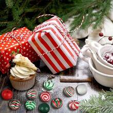 100 件圣诞木珠套装 - 红色、绿色和白色拐杖糖设计，适用于 DIY 珠宝、花环、圣诞树装饰和节日工艺品 - 查看 7