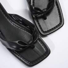 Stylish Women's Ruched Strap Flat Sandals - Open-Toe Beach Slippers With Chic Square Toe Design - Perfect For Outdoor Activities And Flip Flop Lovers! - 黑色 - 查看 7