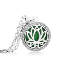 Collier pendentif d'aromathérapie en cristal Médaillon à fleurs de l'arbre de vie ouvert Collier de parfum Diffuseur d'huiles essentielles Bijoux Pendentifs strass Colliers d'arôme