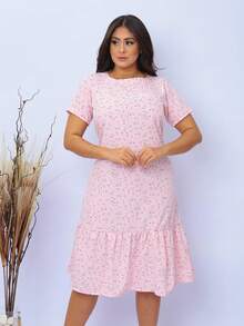Mavie Dress, Specially Designed To Highlight Your Natural Elegance. With A Belt That Cinches Your Waist And A Ruffle That Adds A Perfect Touch - 淺粉色 - 查看 7