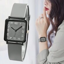1pc Ladies Petite Rectangular Silicone Band Quartz Wrist Watch, Fashion Business Ladies Minimalist Watch