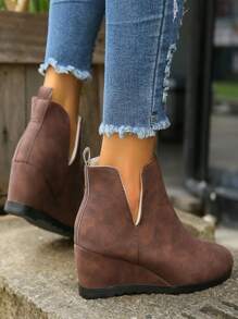New Flat & Wedge Heel Ankle Boots Women Plus Size Vintage Chelsea Boots Fashion Warm Ladies Short Boots Comfortable Versatile Booties