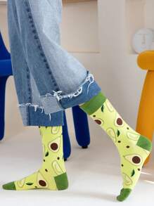 Calcetines de pantorrilla media con jacquard de aguacate amarillo para mujer, calcetines de pantorrilla media, primavera, otoño e invierno, calcetines de ocio literarios, calcetines de frutas, personalizados y encantadores, adecuados para uso diario