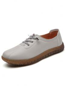 Damen Bequeme Flache Schuhe, Rutschfeste Klassische Mode Mama Schuhe aus Komfortablem PU Leder mit Slip-On Runder Zehenform