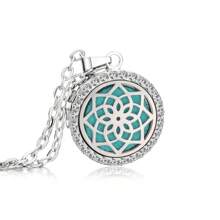 Collier pendentif d'aromathérapie en cristal Médaillon à fleurs de l'arbre de vie ouvert Collier de parfum Diffuseur d'huiles essentielles Bijoux Pendentifs strass Colliers d'arôme