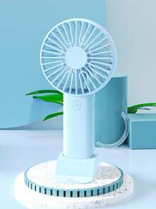 1 pieza Ventilador de triple hoja recargable por USB con soporte, se puede usar como soporte para teléfono/tableta, diseño lindo adecuado tanto para niños como para niñas. Regalo ideal para mujeres, perfecto para actividades al aire libre, playa, oficina, escuela, hogar [Ventilador de refrigeración de verano]