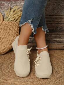 4-Season Non-Slip Thick Sole Hollow Mesh Solid Color Casual Sport Shoes For Women Plus Size Lace-Up Platform Fashion Sneakers