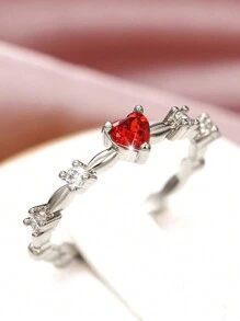 1 pièce Bague avec strass en forme de cœur, style élégant et raffiné. Version coréenne mode, tout-aller, de haute qualité, style luxueux Ins, cadeau idéal pour la St-Valentin, la Fête des Mères, Noël, Nouvel An. Accessoire de choix pour un port quotidien pour les femmes.