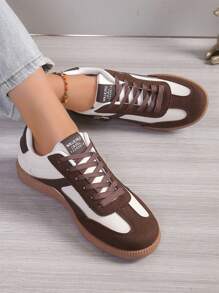 Zapatos deportivos casuales para mujer, nuevos tenis planos cómodos, zapatos planos con slip-on de moda - color café - Ver 3