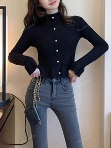 pull femme à col rond avec garniture à volants