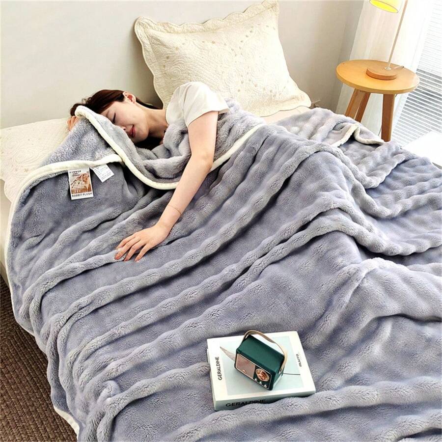 Faux Rabbit Fur Plush Throw Blanket, Sherpa Fleece Blanket - Red and White - View 1