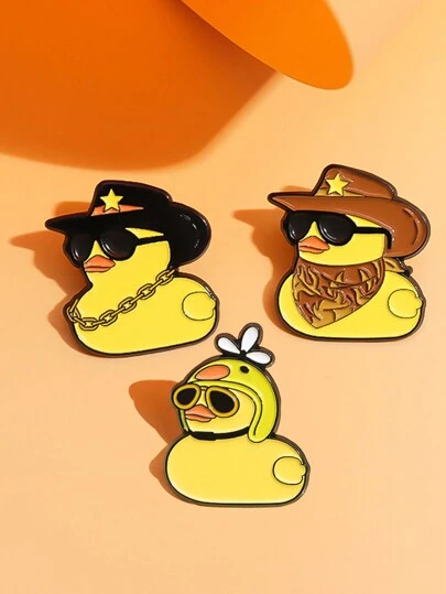 3pcs Cartoon Fun Animals Enamel Pins Funny Hat Yellow Duck Metal Brooches Creative Metal Lapel Badge Backpack Hat Jewelry Gift