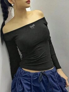 优雅黑色露肩长袖上衣，饰有亮片蝴蝶结，适合派对和情人节度假穿着 - 黑色 - 查看 1