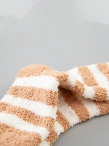 1/3/5 Đôi Tất cổ cao cổ bằng vải nỉ san hô ấm áp không rụng màu ngẫu nhiên cho nữ mùa đông - Nhiều màu - Xem 6