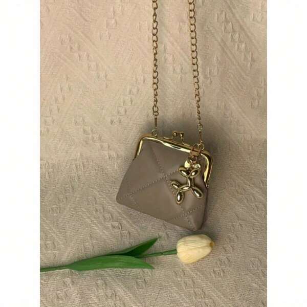 2024 Moda Trendy Diamond Chain Messenger Bag Nicho Design Ombro Clipe Bolsa Popular Mini Bolsa Bolsa Para Mulher