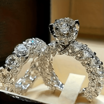 Set de 2 piezas Anillos de compromiso elegantes con circonita cúbica redonda brillante, joyería simbólica lujosa y romántica para boda y fiesta