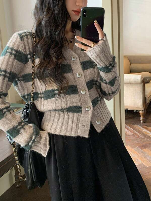 Cardigã feminino simples casual chique listrado de malha