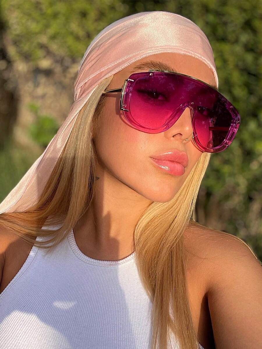 一副时尚复古超大号精致金属框女士眼镜，优雅大方，适合各种场合。 - 紫色 - 查看 1