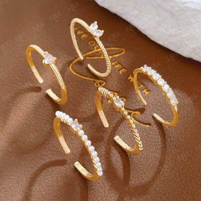 Set de 5 anillos de moda elegantes y minimalistas con decoración de corazón de circonita cúbica y perla falsa para mujeres, perfecto como regalo para el Día de San Valentín, Día de la Madre