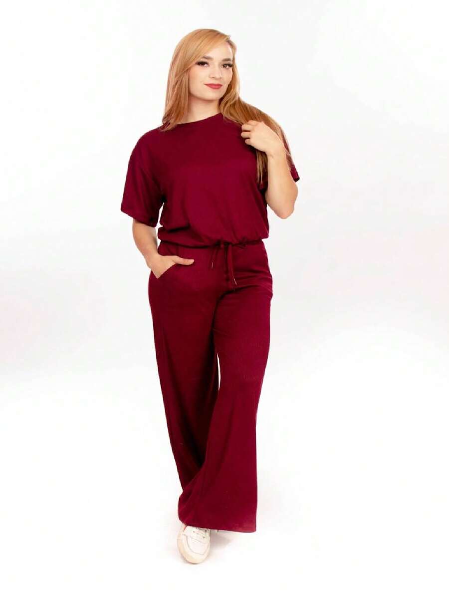 2-Piece Women's Set: Short-Sleeved Blouse And Flared Trousers - Maroon - View 1