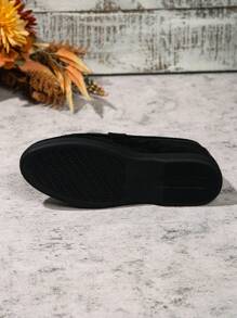 2024 Damskie modne retro wysokiej klasy modne antypoślizgowe odporne na zużycie lekkie wsuwane codzienne płaskie buty, czarne