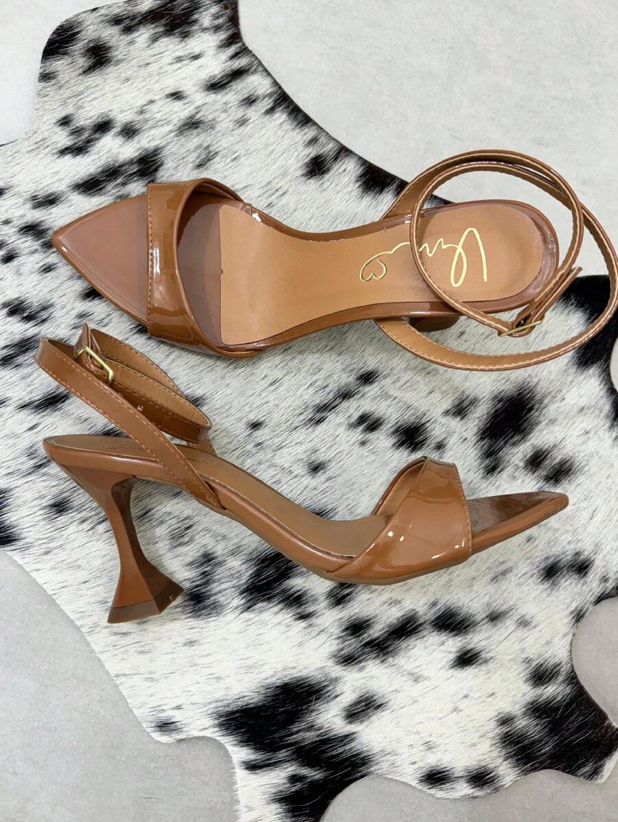 Cup Heel Sandal With Leaf Toe - Marrón - Ver 1