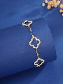 1pc Minimalistic Cute Golden Lucky 5-Petal Flower Design Bracelet, Micro-Inlaid Zirconia Copper, Suitable For Daily Wear, Gifts For Girlfriends, Christmas Valentines,Mom,Mother,Mother's Day,Gift