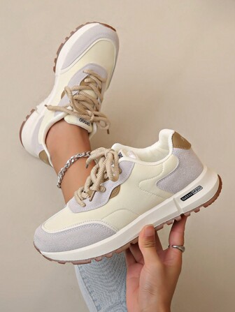 全新厚底女式运动鞋，米色网眼鞋面，时尚平底户外休闲厚底运动鞋，四季皆宜