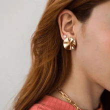 Stud Earrings - 金色 - 查看 2