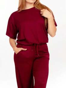 2-Piece Women's Set: Short-Sleeved Blouse And Flared Trousers - Maroon - View 2