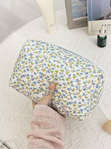 清新碎花化妆包绗缝旅行化妆包拉链袋八角形手持化妆包大容量绗缝化妆包女士可爱唯美花卉洗漱用品收纳包蓬松化妆包适合送礼、朋友、女士、生日礼物、返校用品