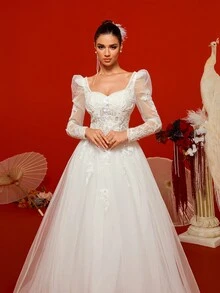 Vestido de novia blanco vintage de encaje de manga larga, espalda descubierta, corte evasé y tren con detalles de red barroca - Blanco - Ver 7