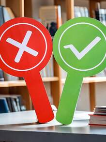 课堂响应手持标牌，PVC双面正确和错误答案标牌 - 用于学生参与、投入和反馈的教育教学道具，学校用品，返校