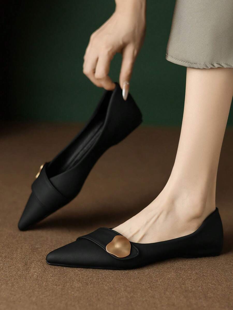 Women's Flat Shoes With Metal Buckle Decor, Pointed Toe Soft Bottom Loafers, Hidden Wedge, Versatile Soft Leather Slip-On Comfortable Shoes, New 2026 Collection - Black - View 1