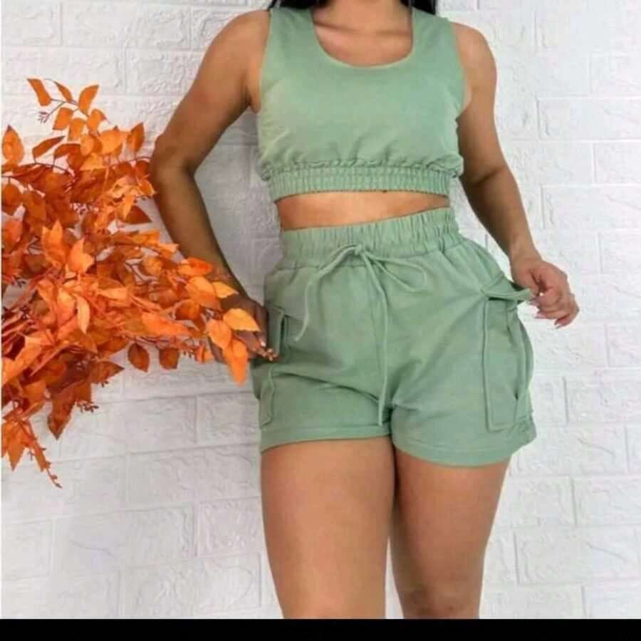 Malu Set: High-Rise Cargo Shorts + Cropped Top - The Sensation Of The Summer! - 薄荷綠 - 查看 1