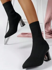 7.5厘米细针织尖头粗跟弹力中筒靴，女款，2025年秋冬新品